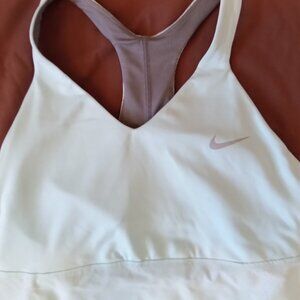 Women's Nike sports tennis top, Large.